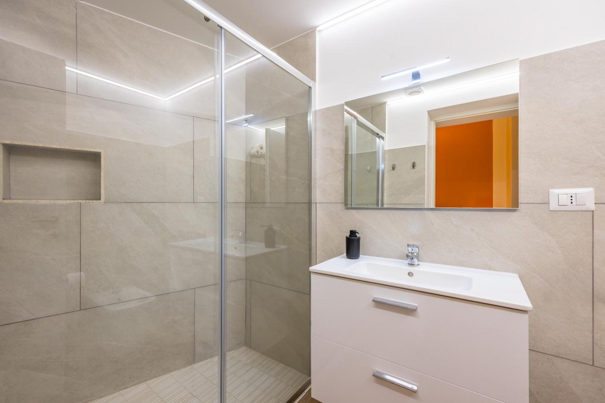 Lioy 25 By Napoliapartments Bagian luar foto