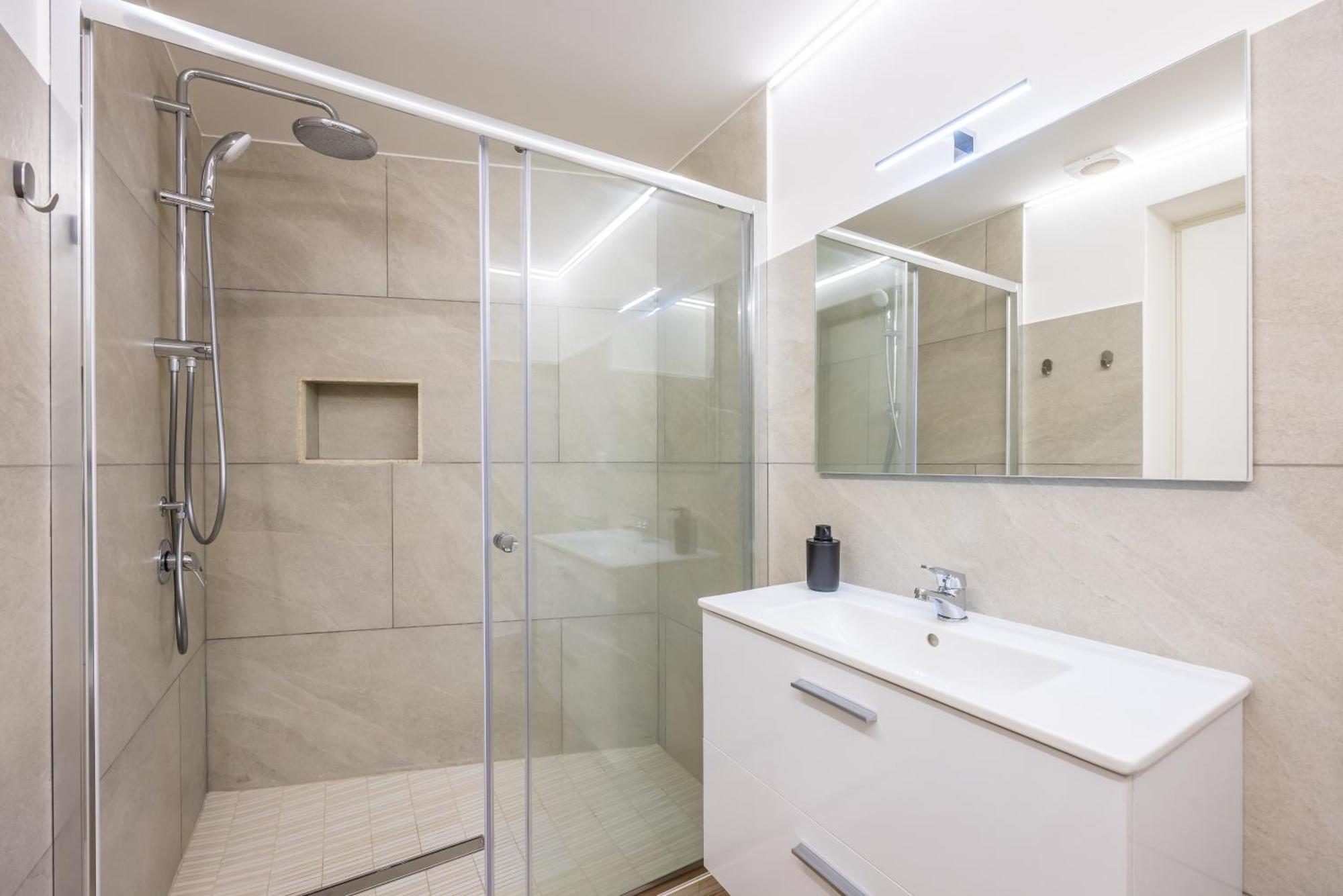 Lioy 25 By Napoliapartments Bagian luar foto