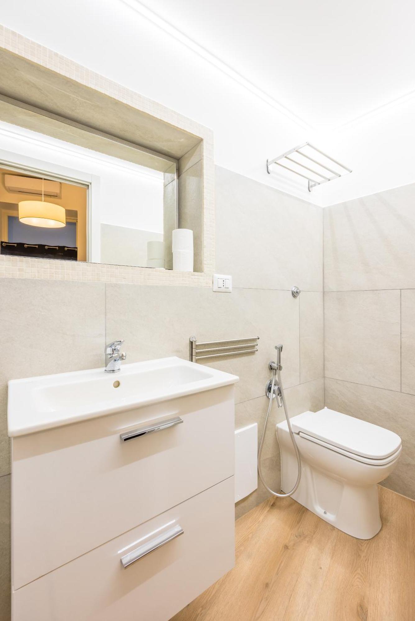 Lioy 25 By Napoliapartments Bagian luar foto