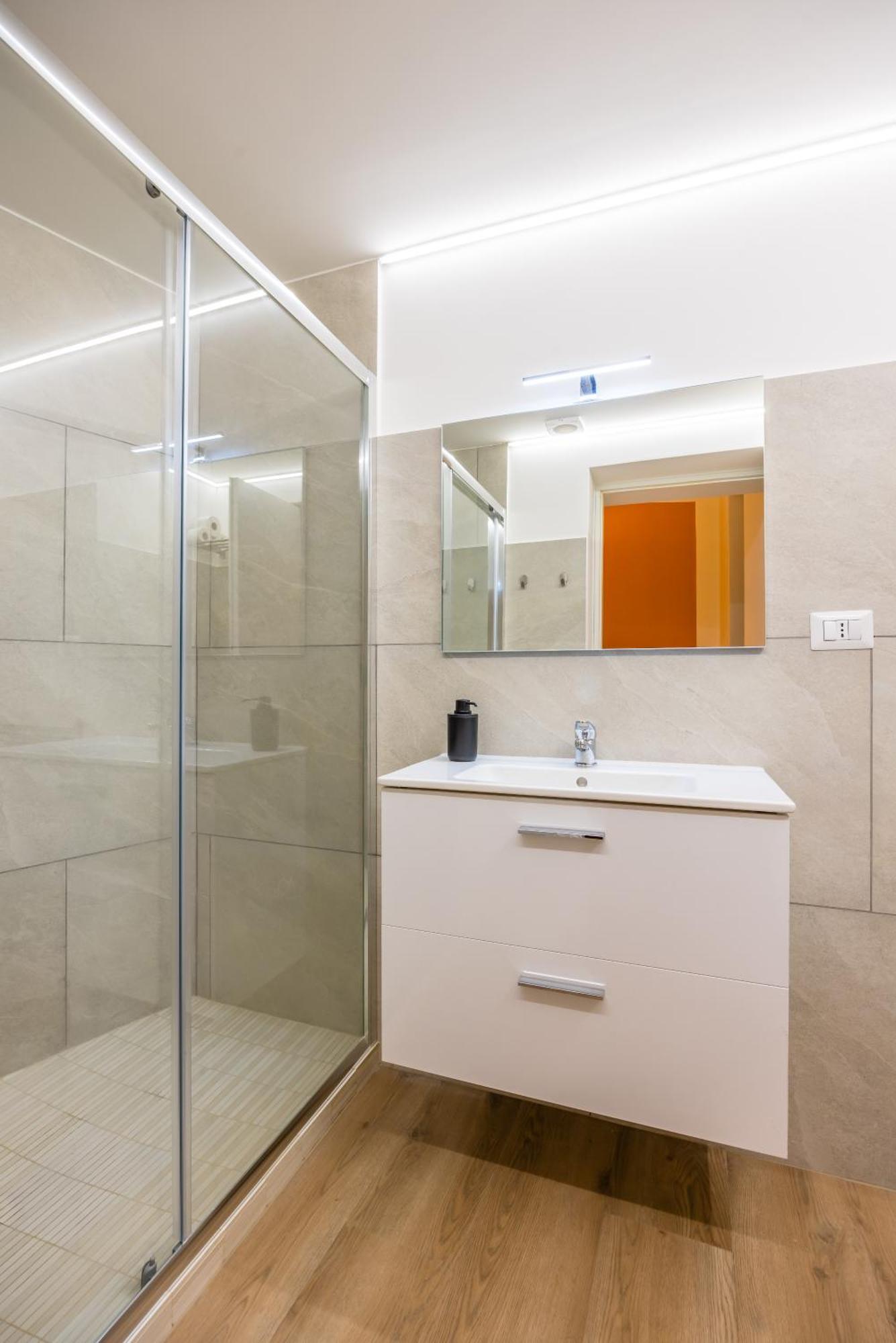 Lioy 25 By Napoliapartments Bagian luar foto